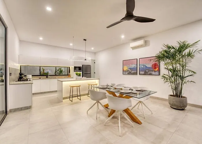Yuka V3 Modern Tropical 2br With Pool In *