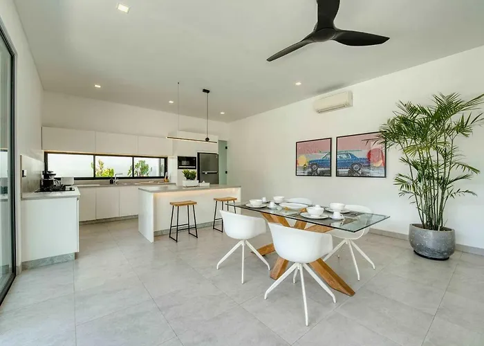 ヴィラ Yuka V3 Modern Tropical 2br With Pool In