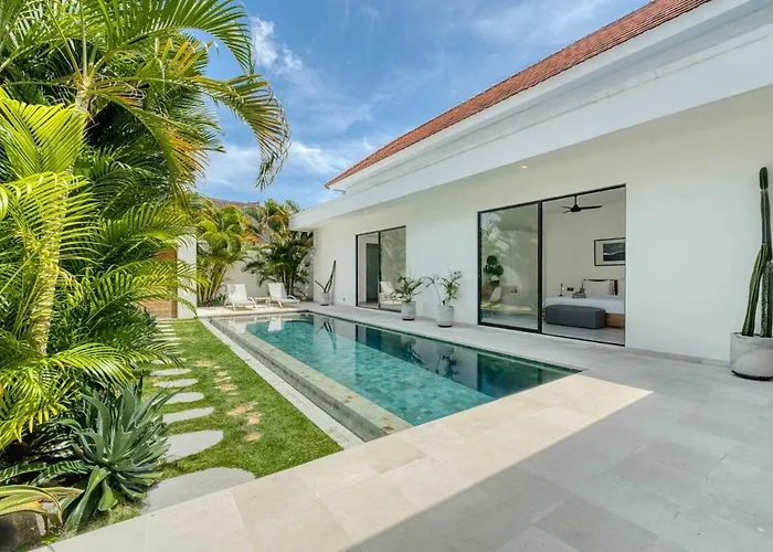 Villa Yuka V3 Modern Tropical 2br With Pool In Seminyak