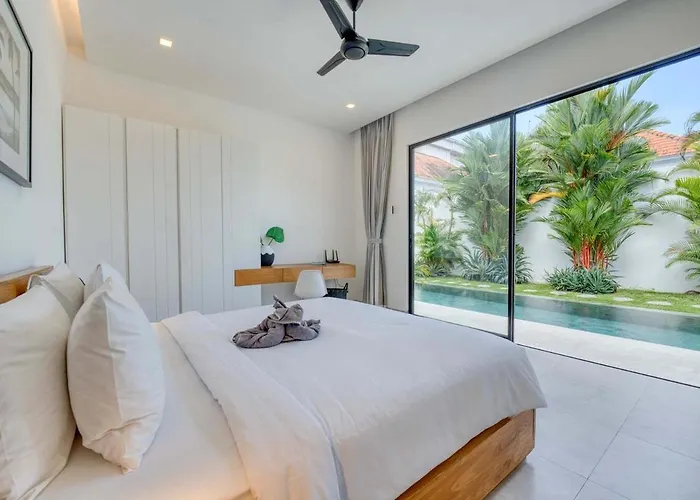 Yuka V3 Modern Tropical 2br With Pool In Seminyak
